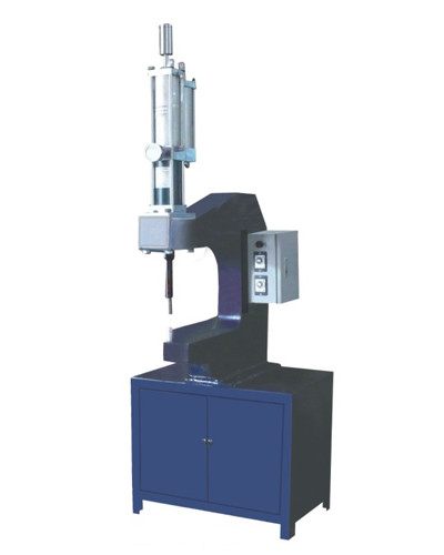 增压铆钉机